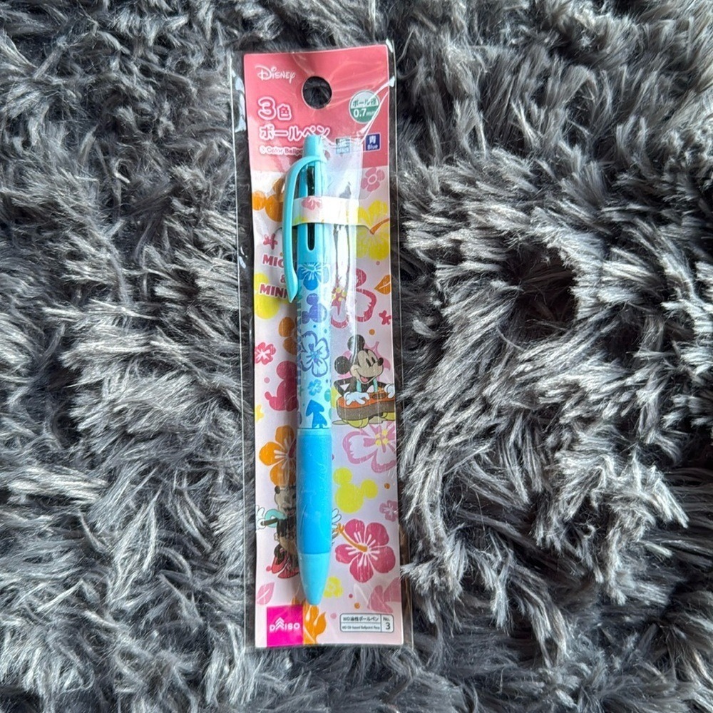 Baby blue Mickey Mouse pen